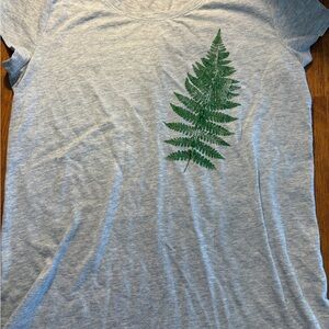 No Boundaries Gray Tee with Green Fern Print